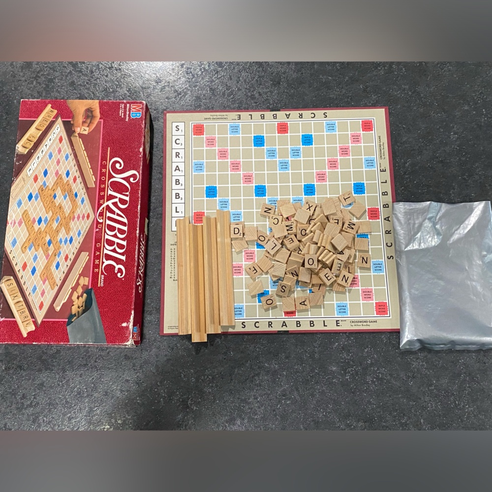 Retro Scrabble game 1989